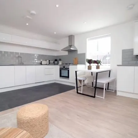 Apartman Eastville 5 By Mgroupsa *